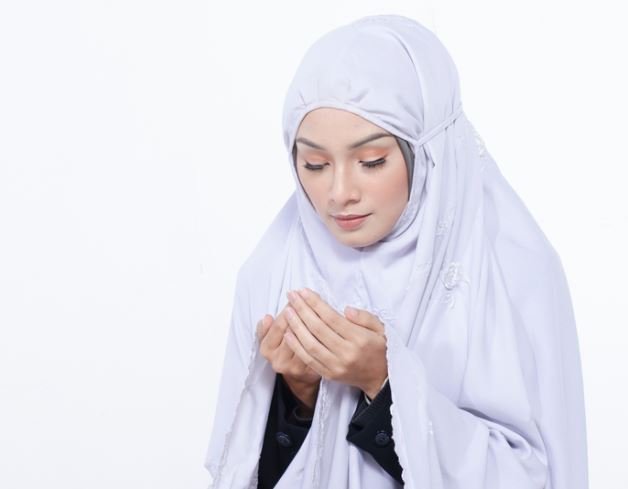 Allahu Yabsutur Rizqa Dua Benefits In Urdu