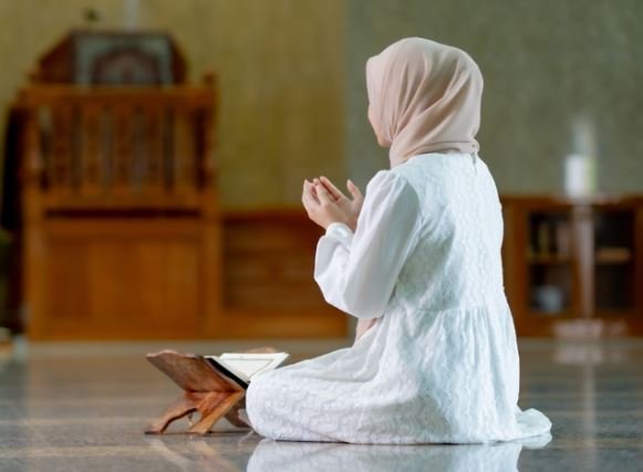 Allahu Allahu Rabbi La Ushriku Bihi Shaiya Benefits In Urdu