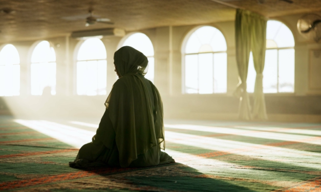 Ya Azeem Wazifa Ke Dunyawi Fawaid