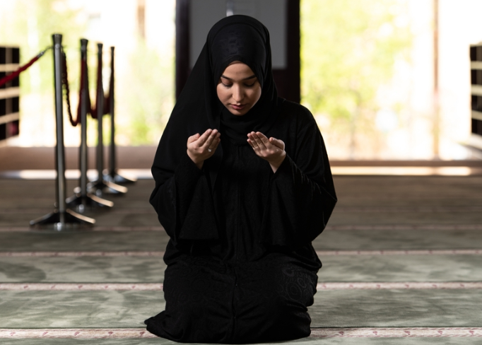 Ya Muiz Ke Wazife Se Hasil Hone Wale Faide