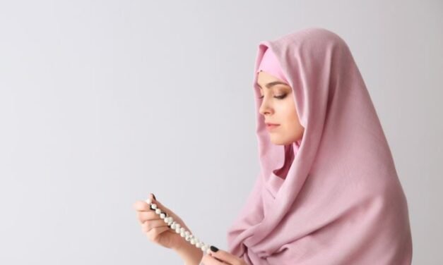 Tanhai Mein Sath Dene Wala Naam Ya Raqeb wazifa