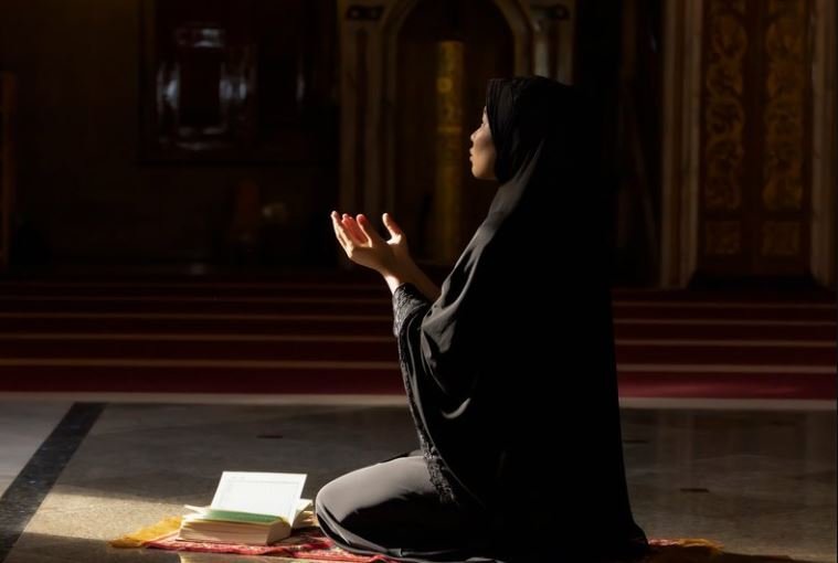 Ya Qayyum Ke Zikr Ki Fazeelat Aur Barkat