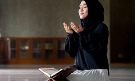 Ya Malik ul Mulk Se Mohabbat Ka Raaz