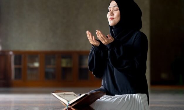 Ya Malik ul Mulk Se Mohabbat Ka Raaz